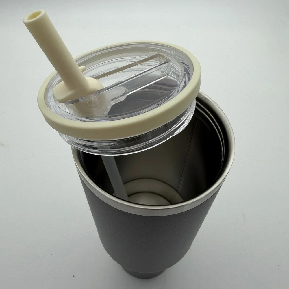 Stanley Quencher H2.0 FlowState Tumbler 40oz Black with Sage Accents Stainless - Picture 5 of 9